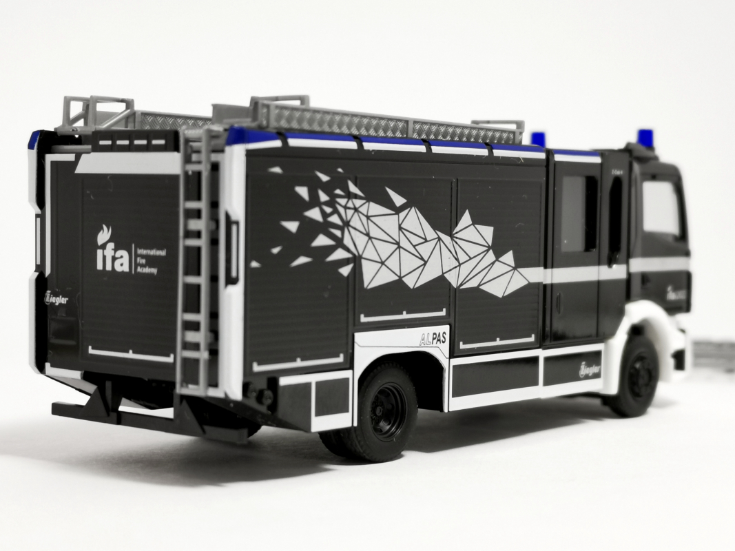 096997 MAN TGM CC Ziegler Z-Cab „Interkantonales Feuerwehr-Ausbildungszentrum Schweiz“ Herpa