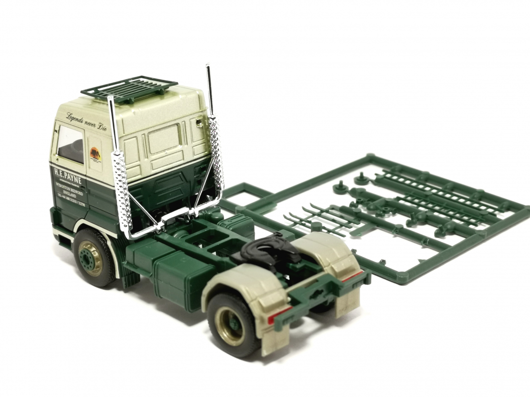 Scania 143 Zugmaschine „H.E. PAYNE“ Herpa