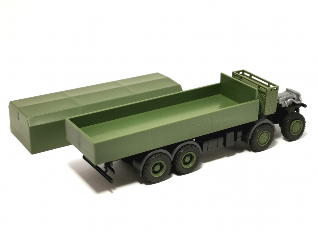 Fahrgestell mit Pritschenaufbau 8x8, oliv Herpa