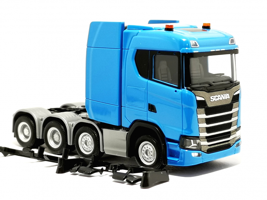 315753-002 Scania CS 20 ND Schwerlastzugmaschine, hellblau Herpa - SALE