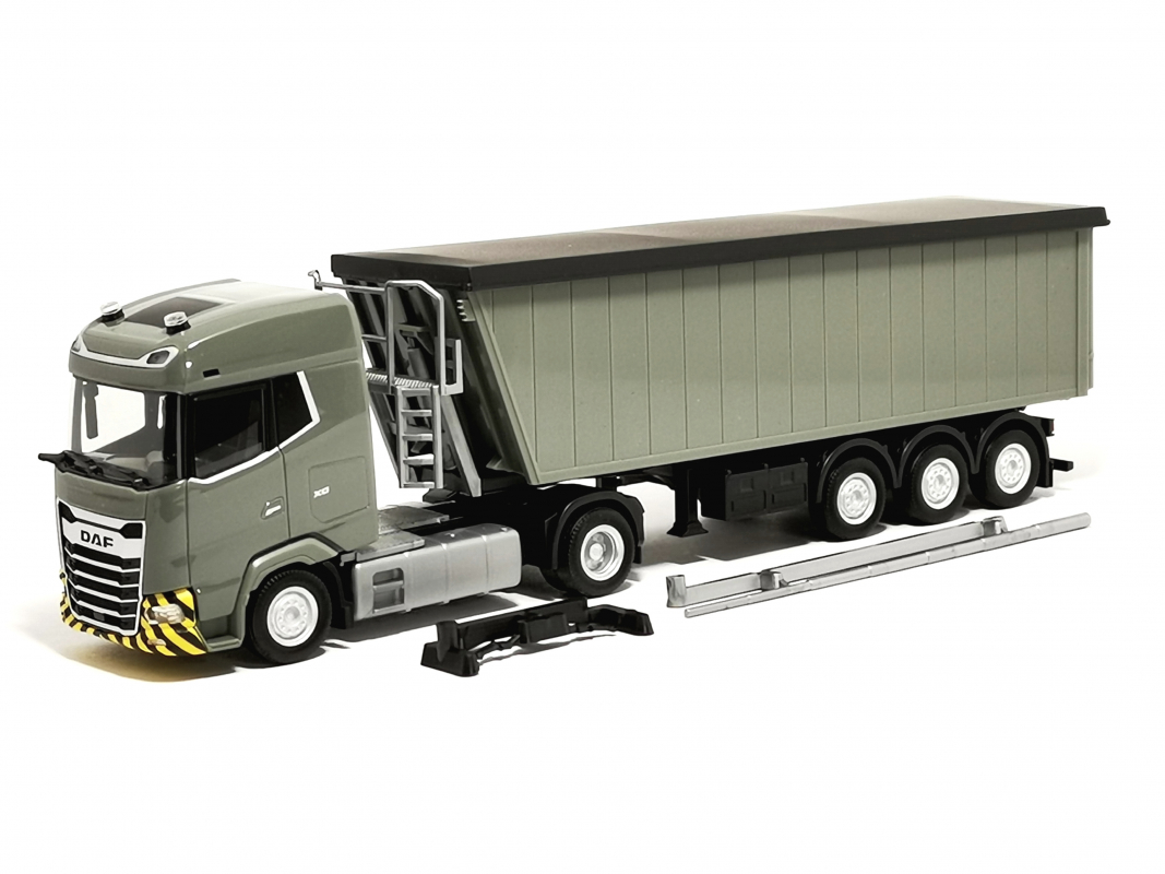 316231 DAF XG Stöffelliner-Sattelzug, grau Herpa