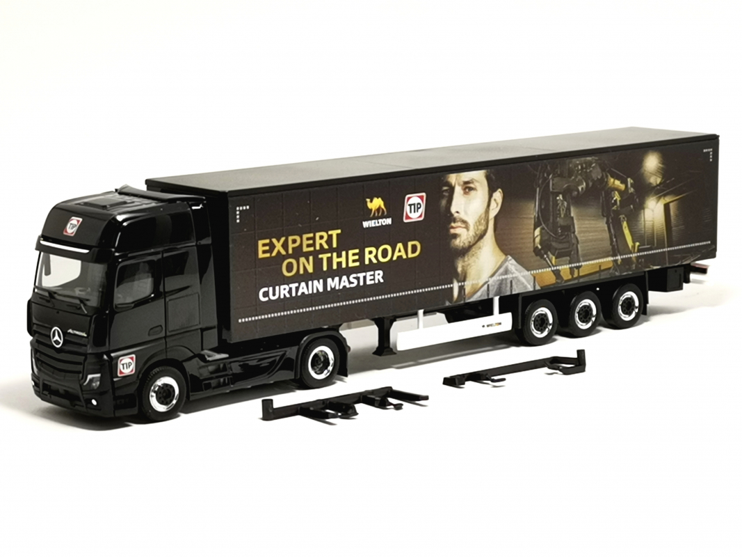 316927 Mercedes-Benz Actros Gigaspace Gardinenplanen-Sattelzug "Wielton / TIP" Herpa