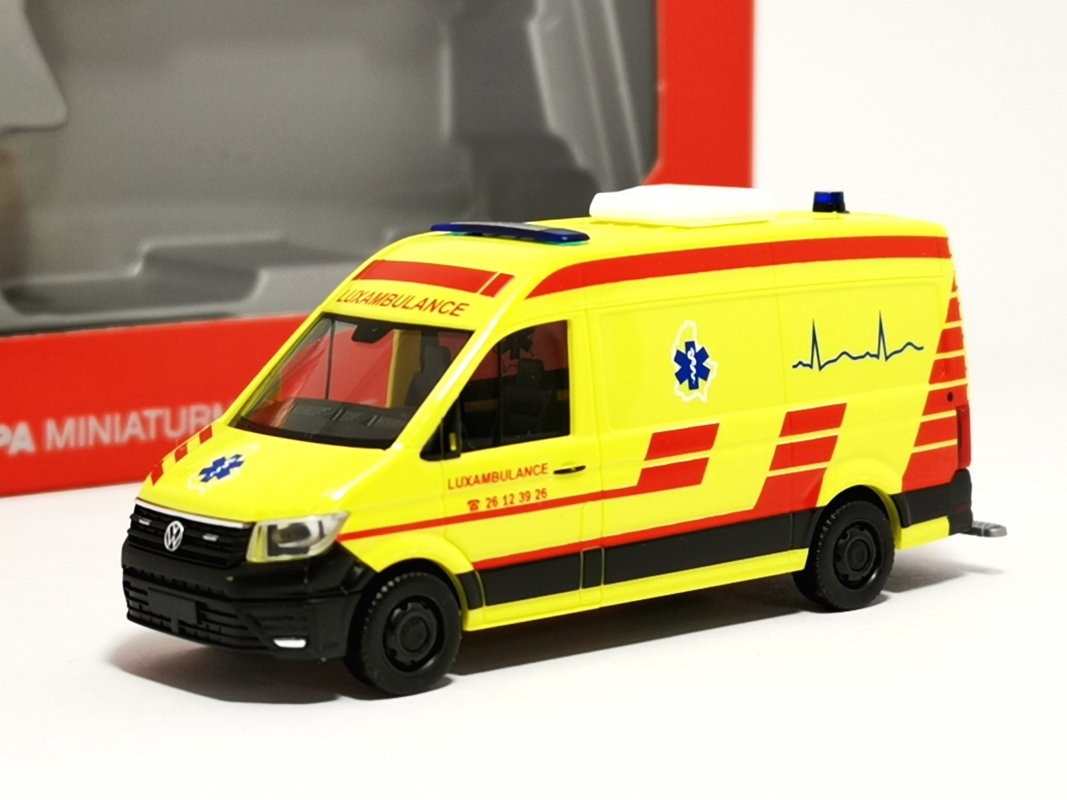 097529 VW Crafter RTW "Luxambulance" Herpa