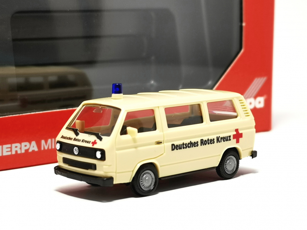 097611 VW T3 Bully "Deutsches Rotes Kreuz" (BASIC) Herpa