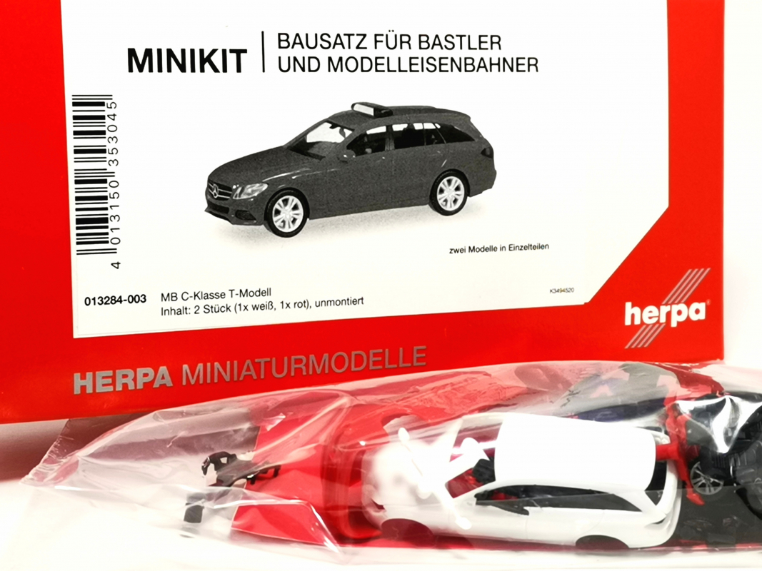 013284-003 Mercedes-Benz C-Klasse Kombi mit Warnbalken (2 Stück) Herpa