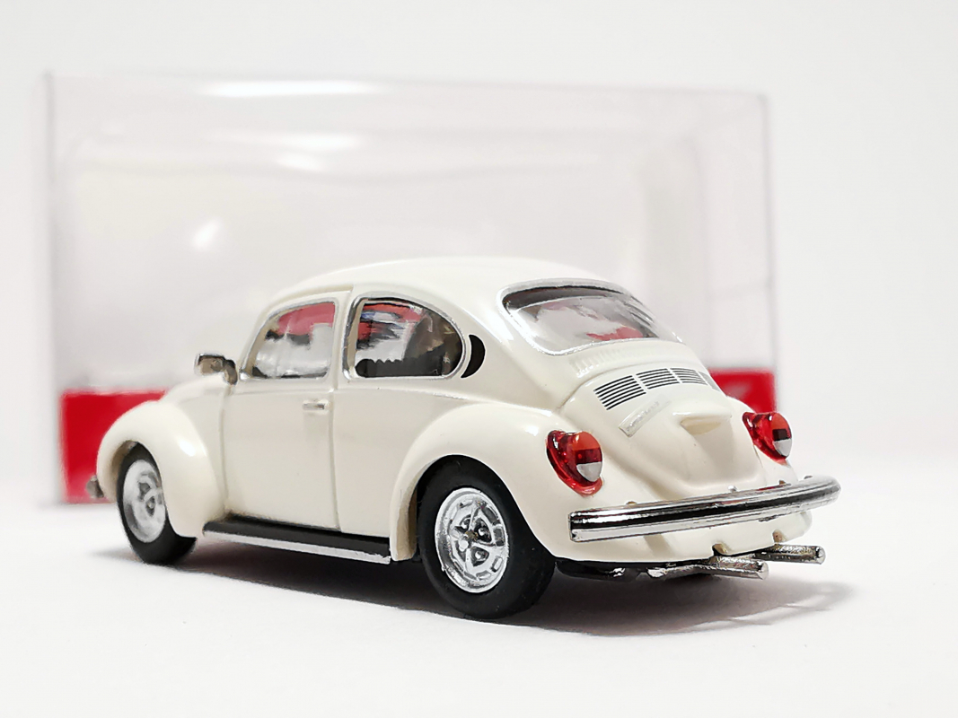 421096 VW Käfer 1303, weiß Herpa