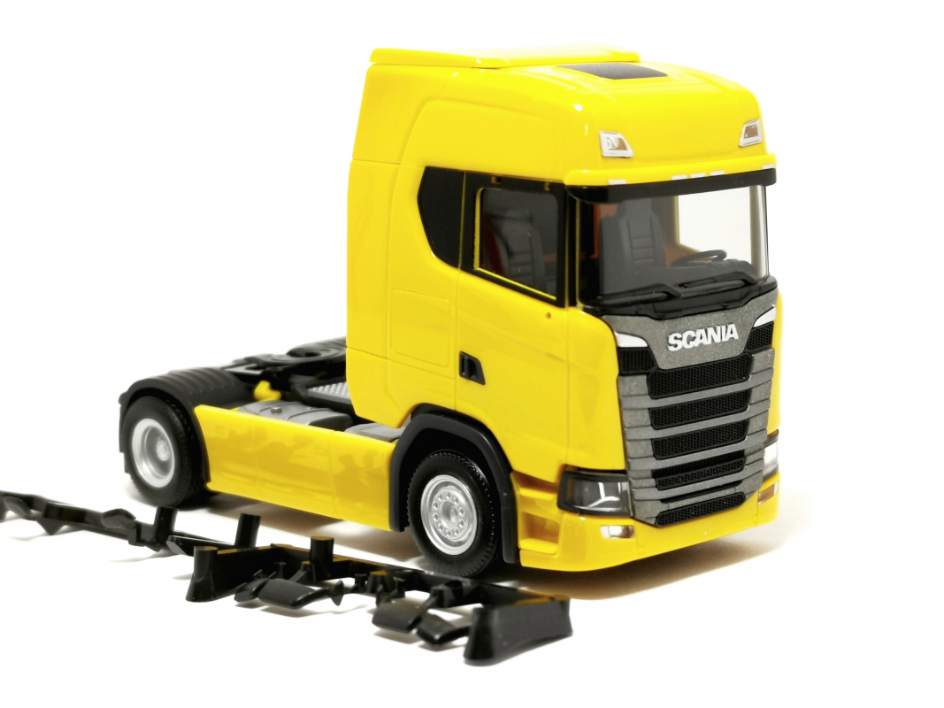 306768-005 Scania CS 20 HD Zugmaschine, ginstergelb Herpa