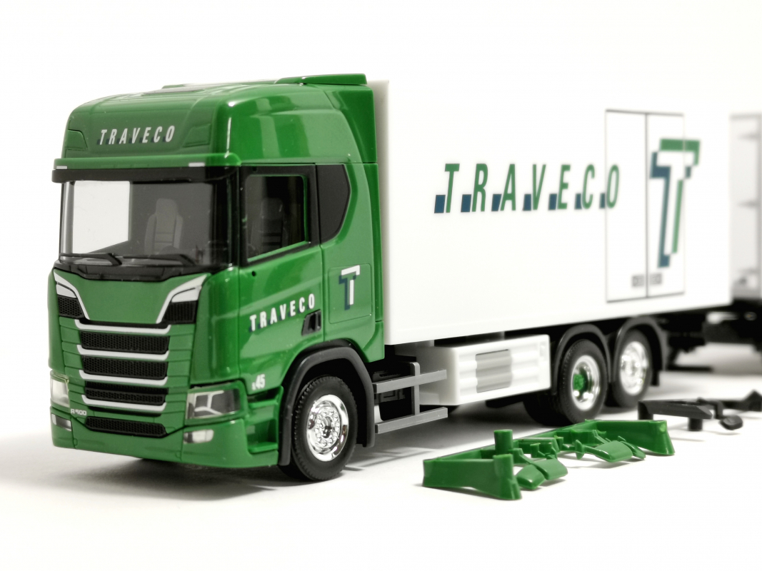 317788 Scania CR20 HD Kühlkoffer-Hängerzug "Traveco" Herpa - SALE