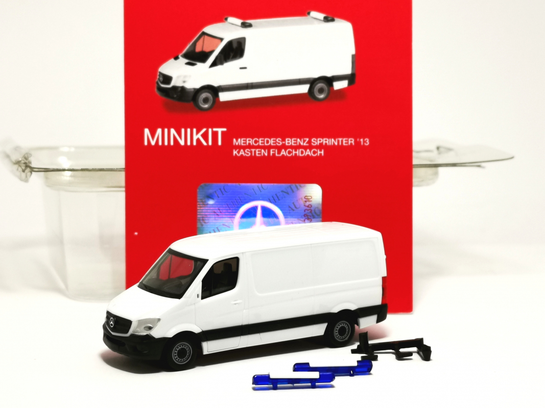 013314  MiniKit: Mercedes-Benz Sprinter Kasten Flachdach Herpa Restbestand