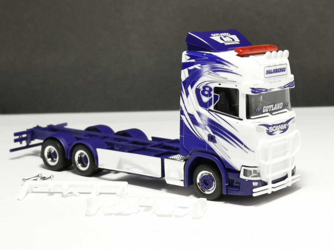 Scania CS20 HD 3a LKW "Malmbergs Akeri" blau Herpa