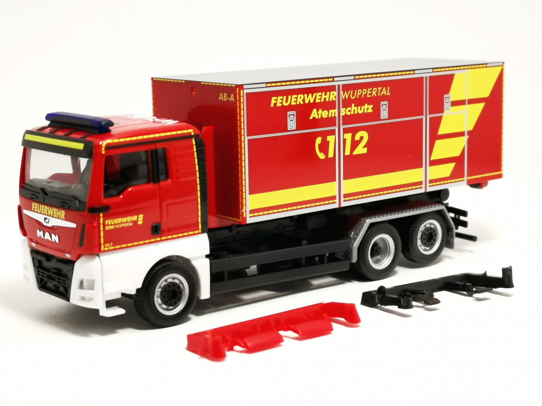 098199 MAN TGX XL Euro6C Wechsellader "Feuerwehr Wuppertal" Herpa - SALE