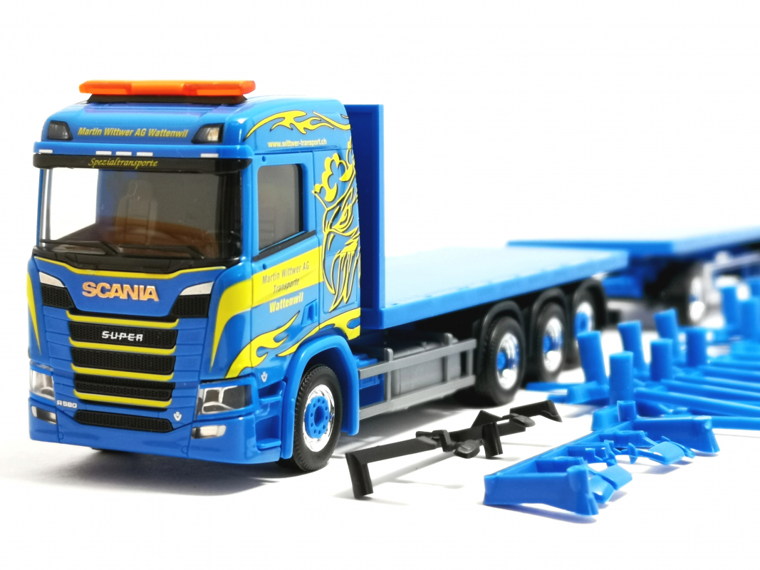 318631 Scania CR 20 ND Rungen-Hängerzug "Martin Wittwer" (Schweiz/Wattenwil) Herpa