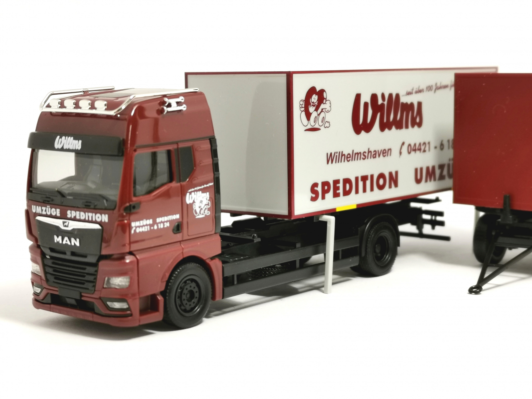 953511 MAN TGX GX 7,45m Wechselkoffer-Hängerzug „Willms“ Herpa SALE