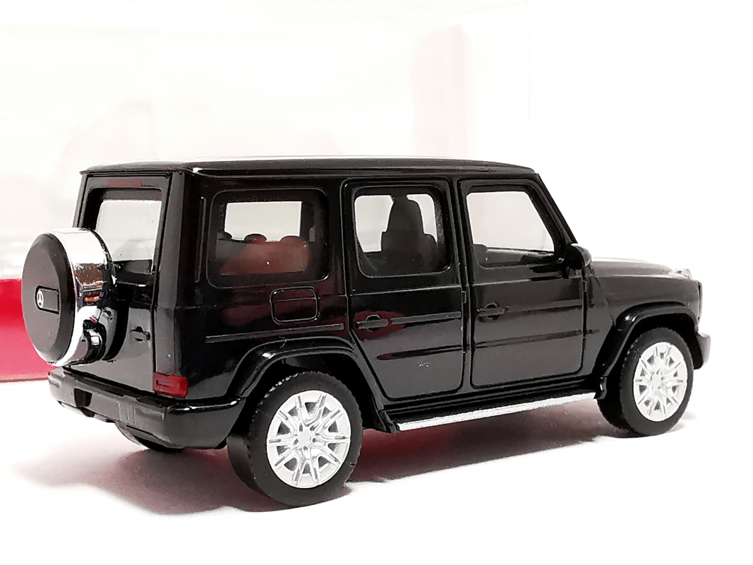 421188 Mercedes-Benz G-Klasse (W465), schwarz Herpa - SALE
