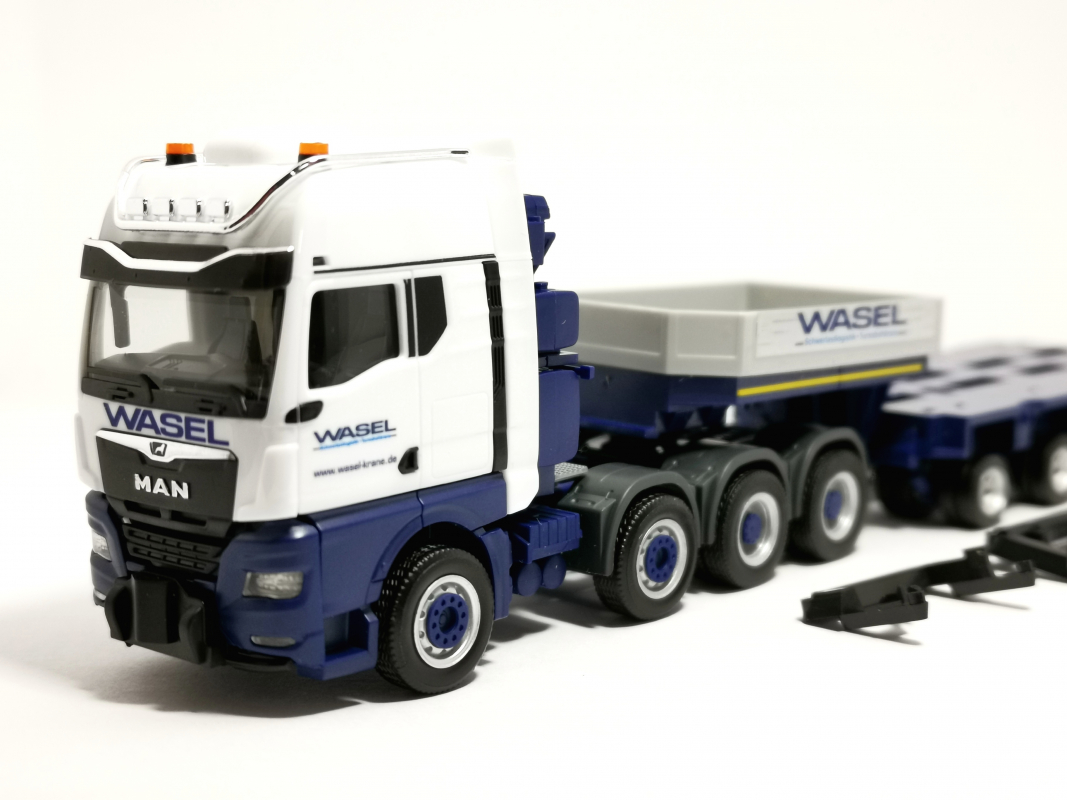 318839 MAN TGX GX Tieflade-Sattelzug "Wasel" Herpa