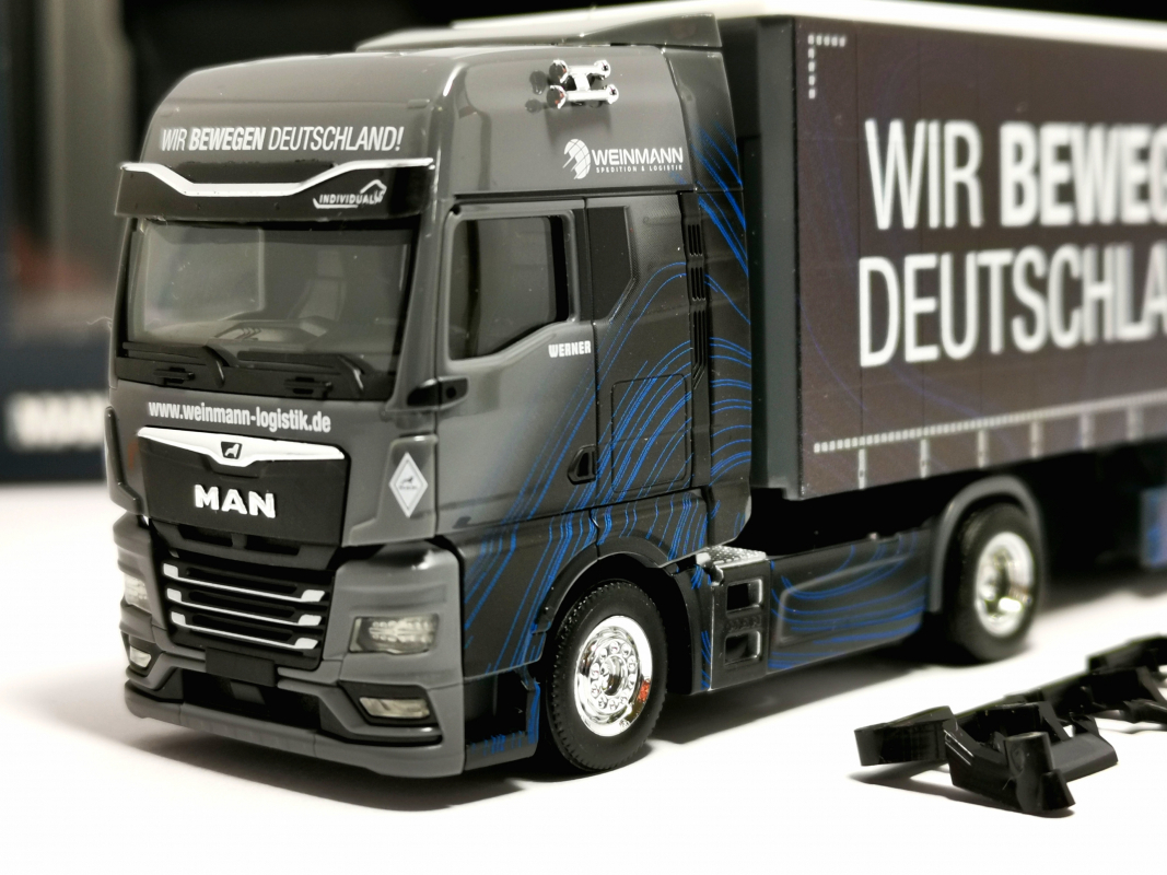 955461 MAN TGX GX Gardinenplanen-Sattelzug "Weinmann" Herpa - SALE