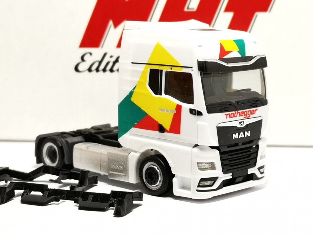 MAN TGX GX Zugmaschine 2a "Nothegger" Herpa ***