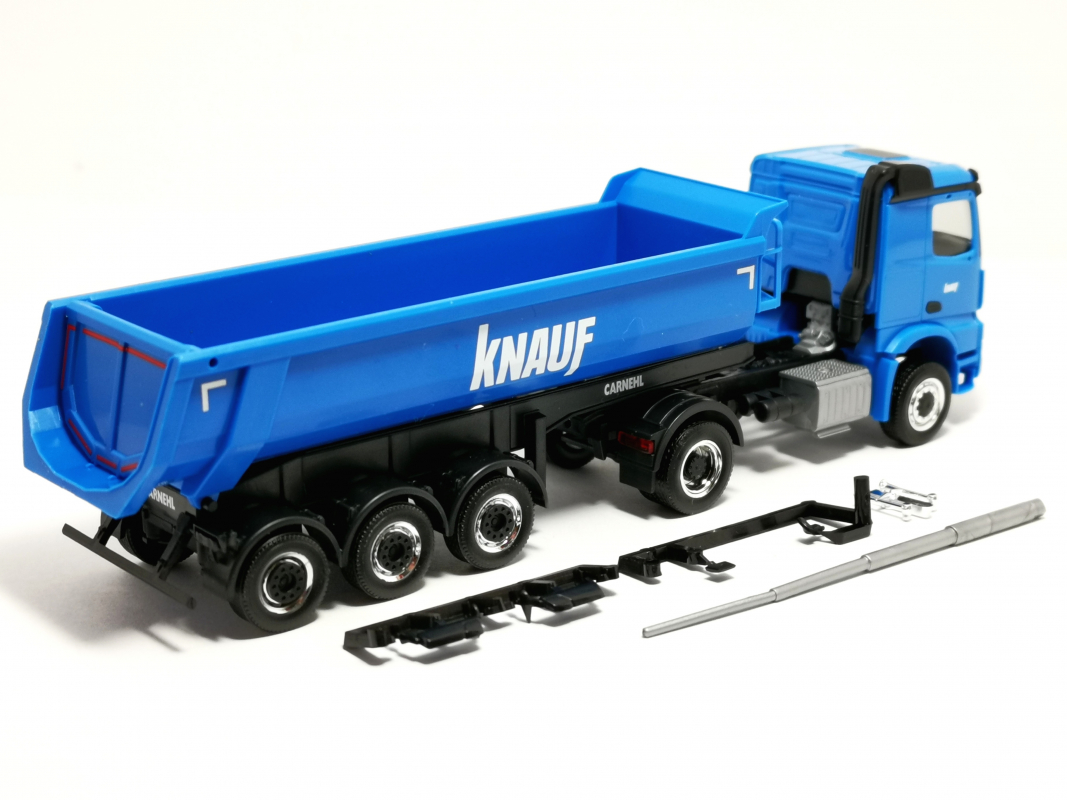 319096 Mercedes-Benz Arocs Classicspace Carnehl Rundmulden-Sattelzug "Knauf" Herpa