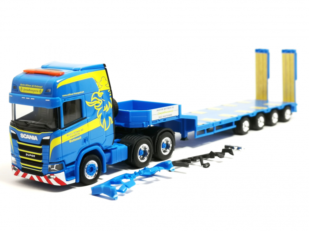 318884 Scania CR 20 HD Semitieflade-Sattelzug "Martin Wittwer Wattenwil" Herpa