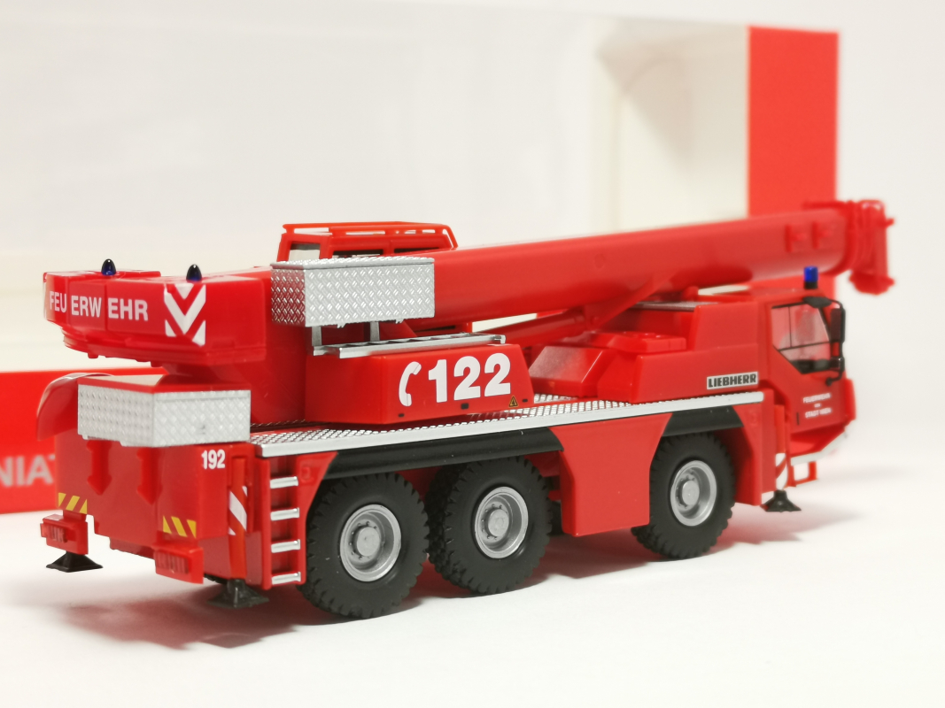 098083 Liebherr Mobilkran LTM 1045 "Feuerwehr Wien" Herpa