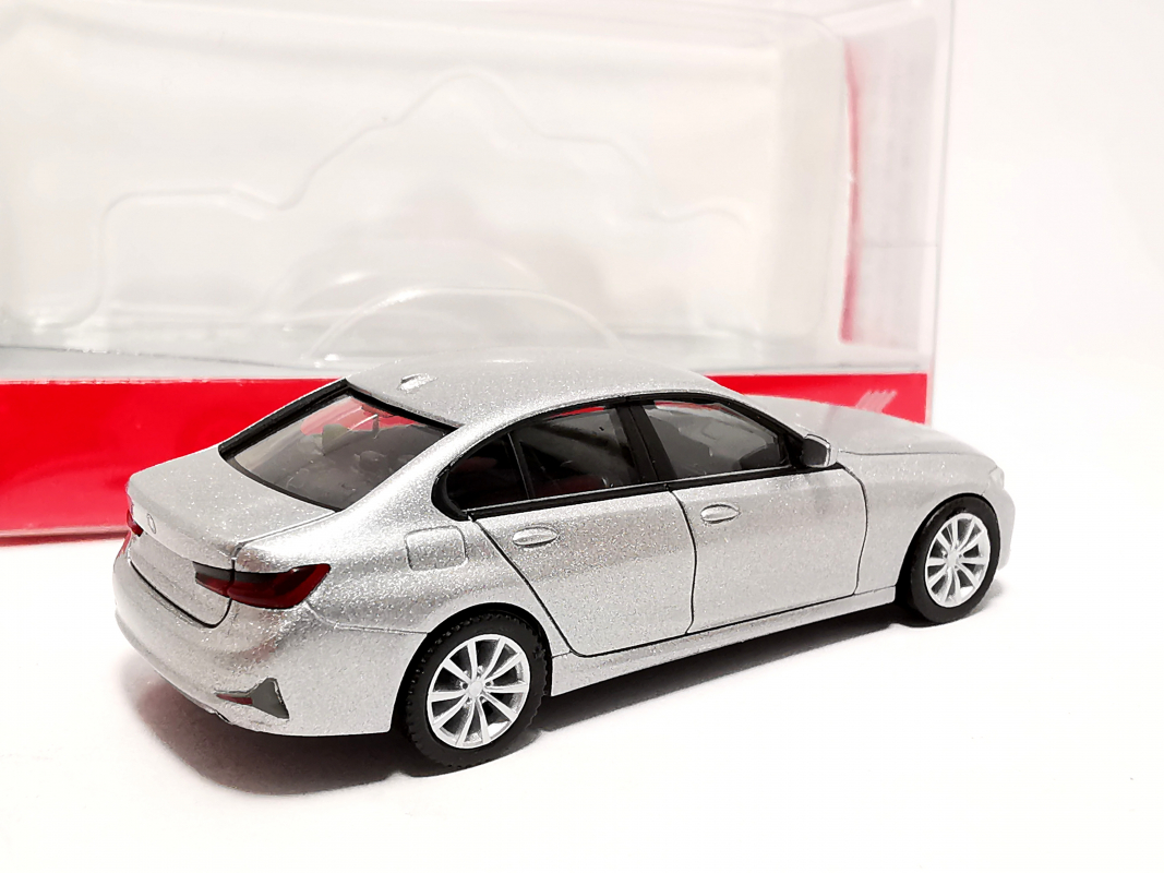 430791-005 BMW 3er Limousine (G20), glaciersilber Herpa