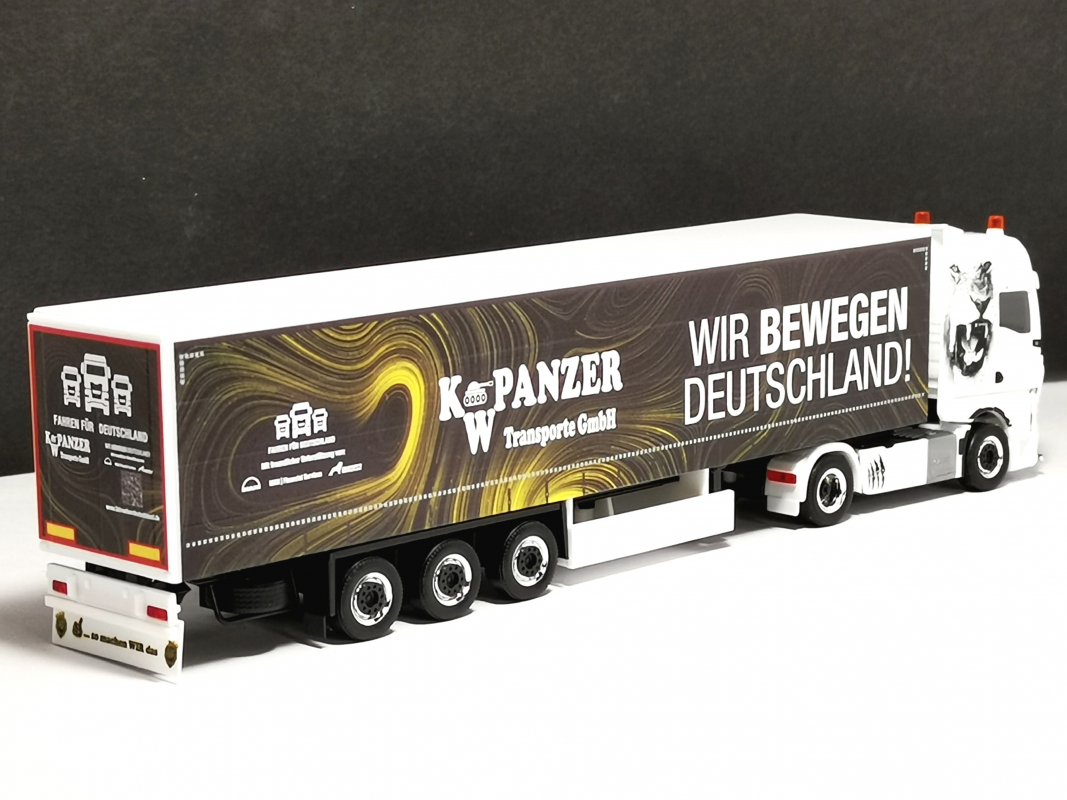 318402 MAN TGX GX Gardinenplanen-Sattelzug "K.W. Panzer / Wir bewegen Deutschland" Herpa - SALE