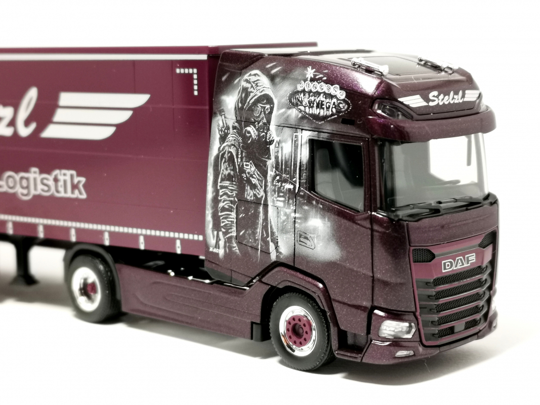 959186 DAF XG+ Gardinenplanen Sattelzug "Stelzl Fallout" Herpa Sommerfest 2025 - SALE