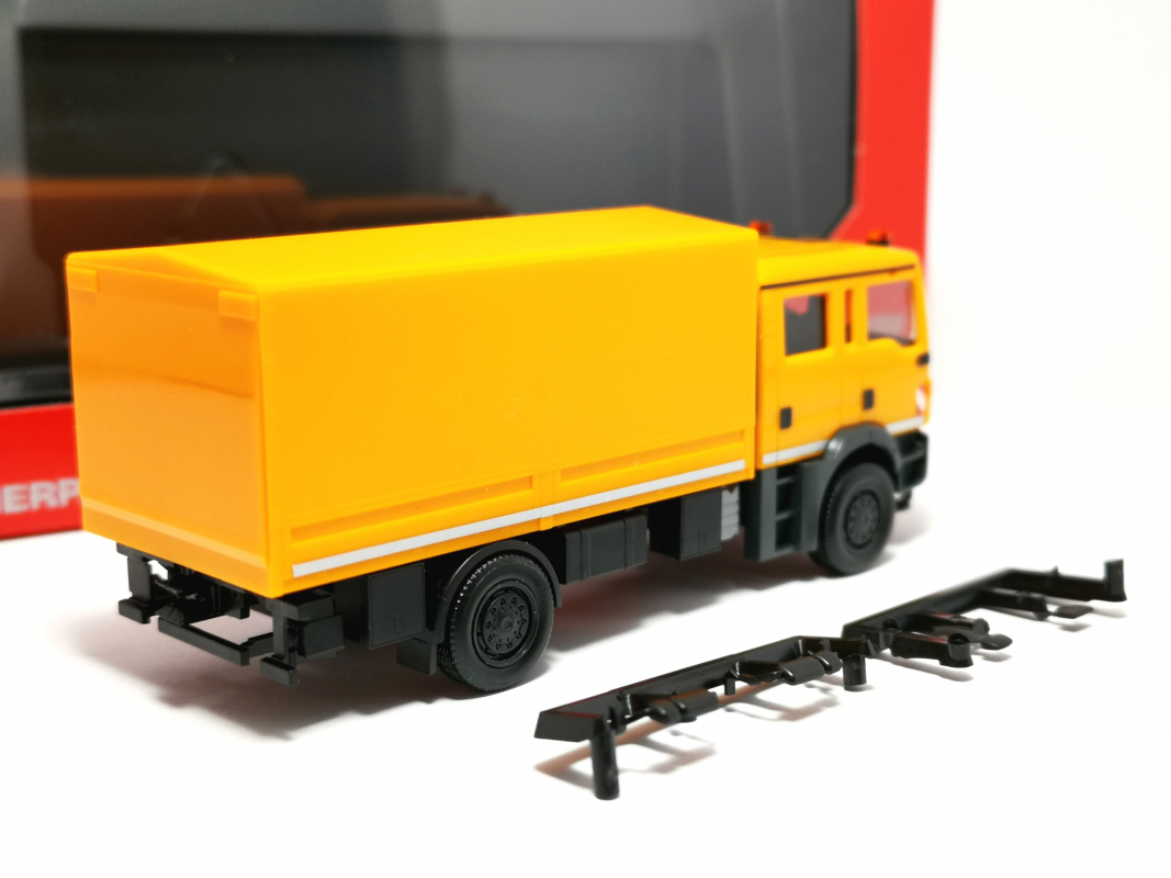319300 MAN TGM MzKW (Mehrzweckkraftwagen), kommunalorange Herpa