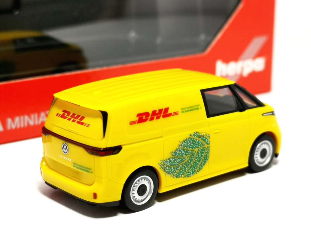 098458 VW ID. Buzz Cargo "DHL" Herpa