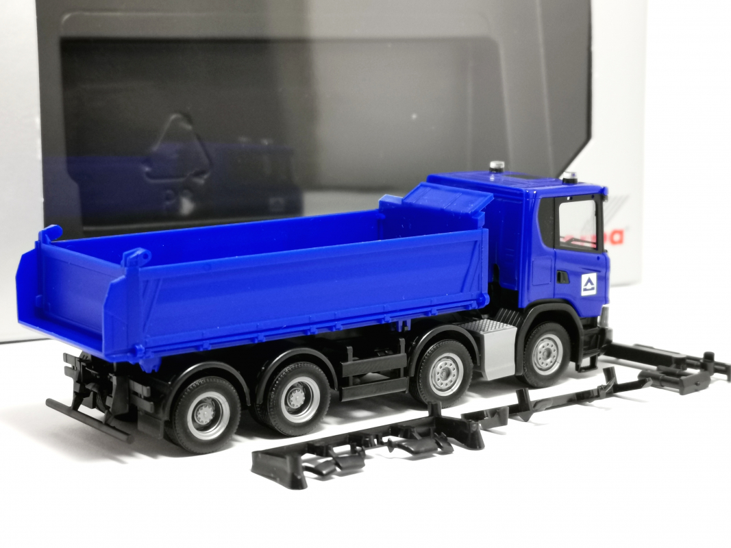 960021 Scania XT17 Dreiseitenkipper 4achs "Hoch-Tief" Herpa