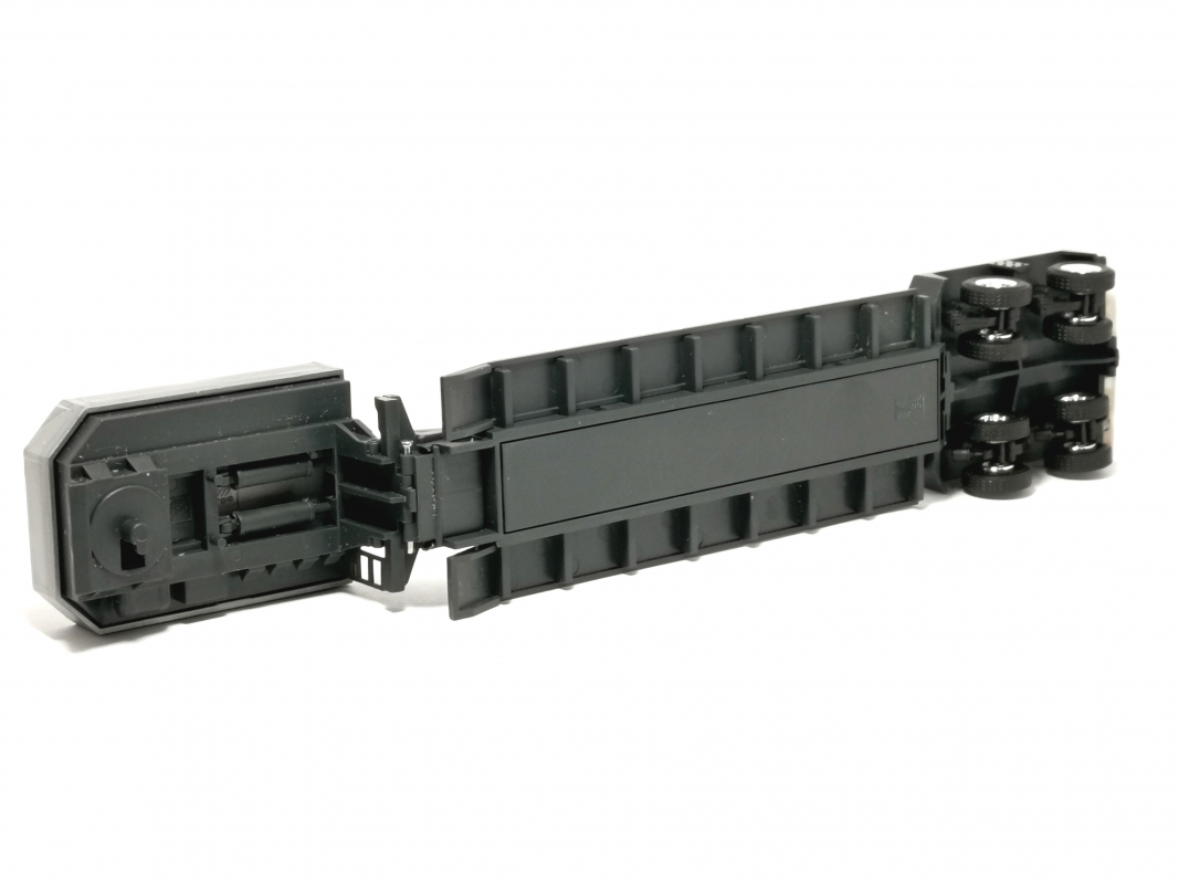 Tieflade-Auflieger mit 2a Modul, grau/chrom unmontiert Herpa C243