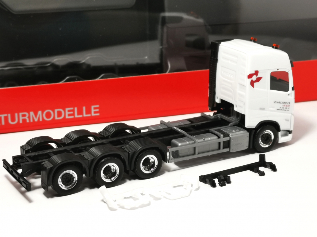 Volvo FH GL 2020 4a Lkw "Schachinger" Herpa