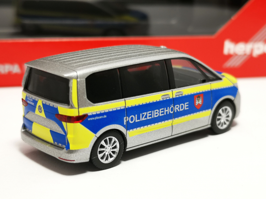 098625 Volkswagen (VW) Multivan "Polizeibehörde Plauen" Herpa - SALE