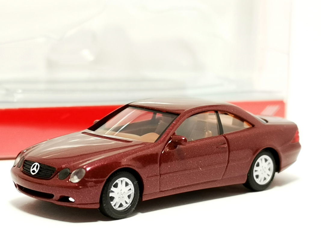 032889-002 Mercedes-Benz CL Coupé, titanitrot metallic Herpa