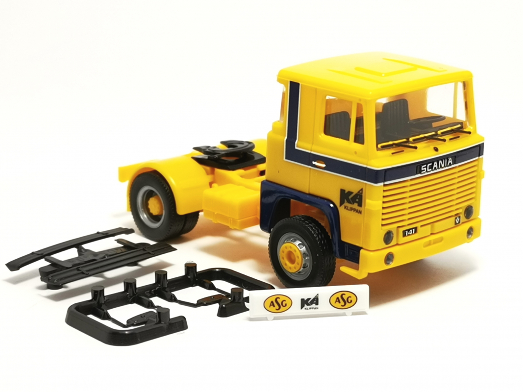 Scania 141 Zugmaschine "ASG" Herpa