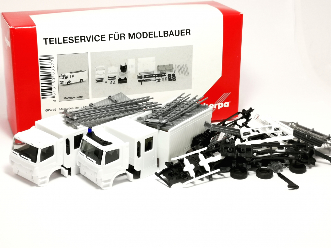 085779 Mercedes-Benz Atego 2013 Z-Cab Löschfahrzeug (Inhalt: 2 Stück) Herpa - SALE