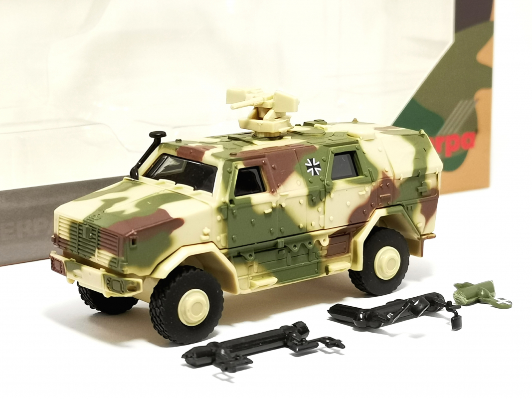 747141 ATF Dingo (FLW 200), sandbeige Camouflage Herpa