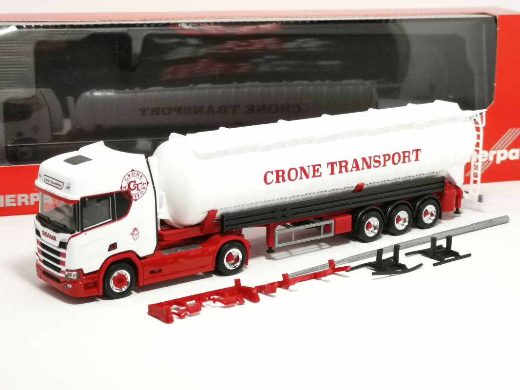 319904 Scania CR 20 HD Saugsilo-Sattelzug "Crone Handel und Transport" Herpa