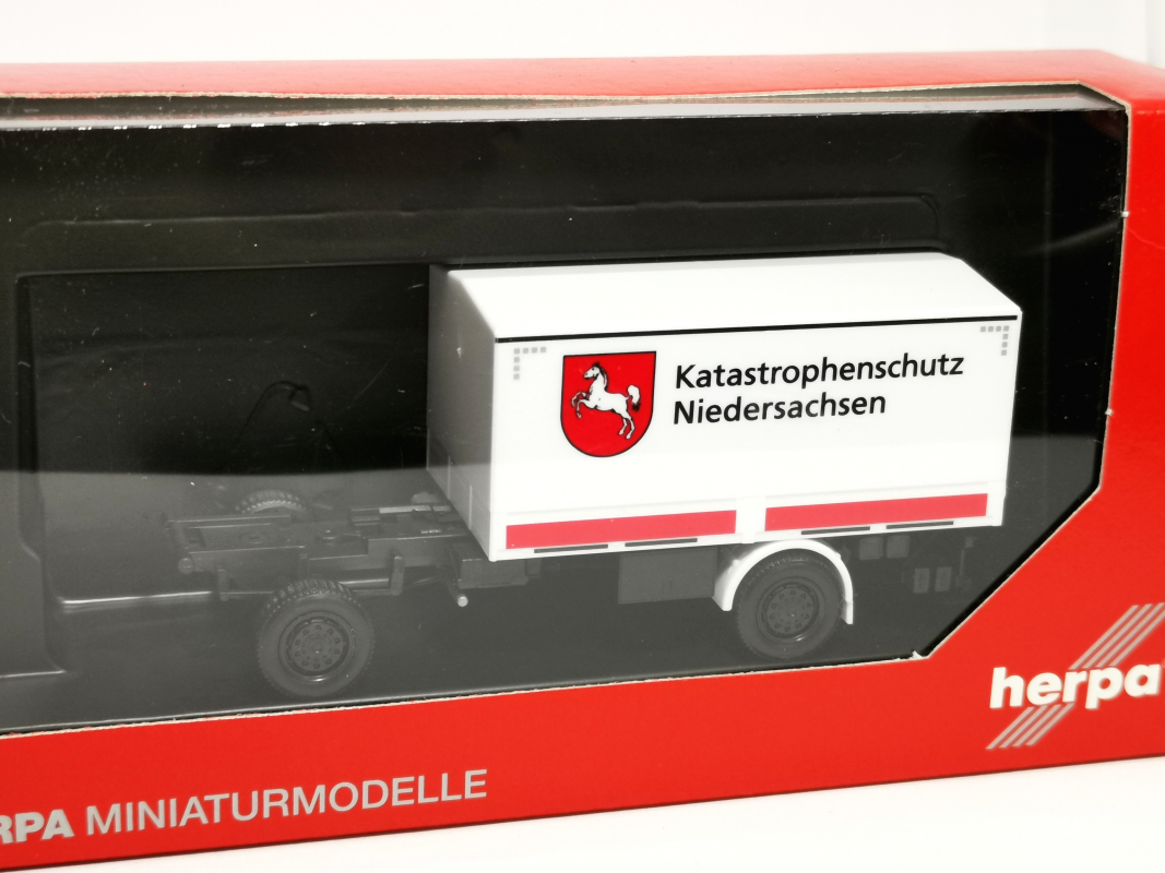 Fahrgestell MAN + Plane "Katastrophenschutz Niedersachsen" Herpa 502