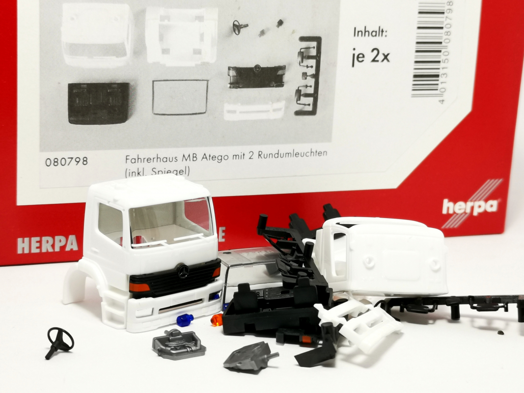 080798 Mercedes-Benz Atego Fahrerhaus Inhalt: 2 Stück