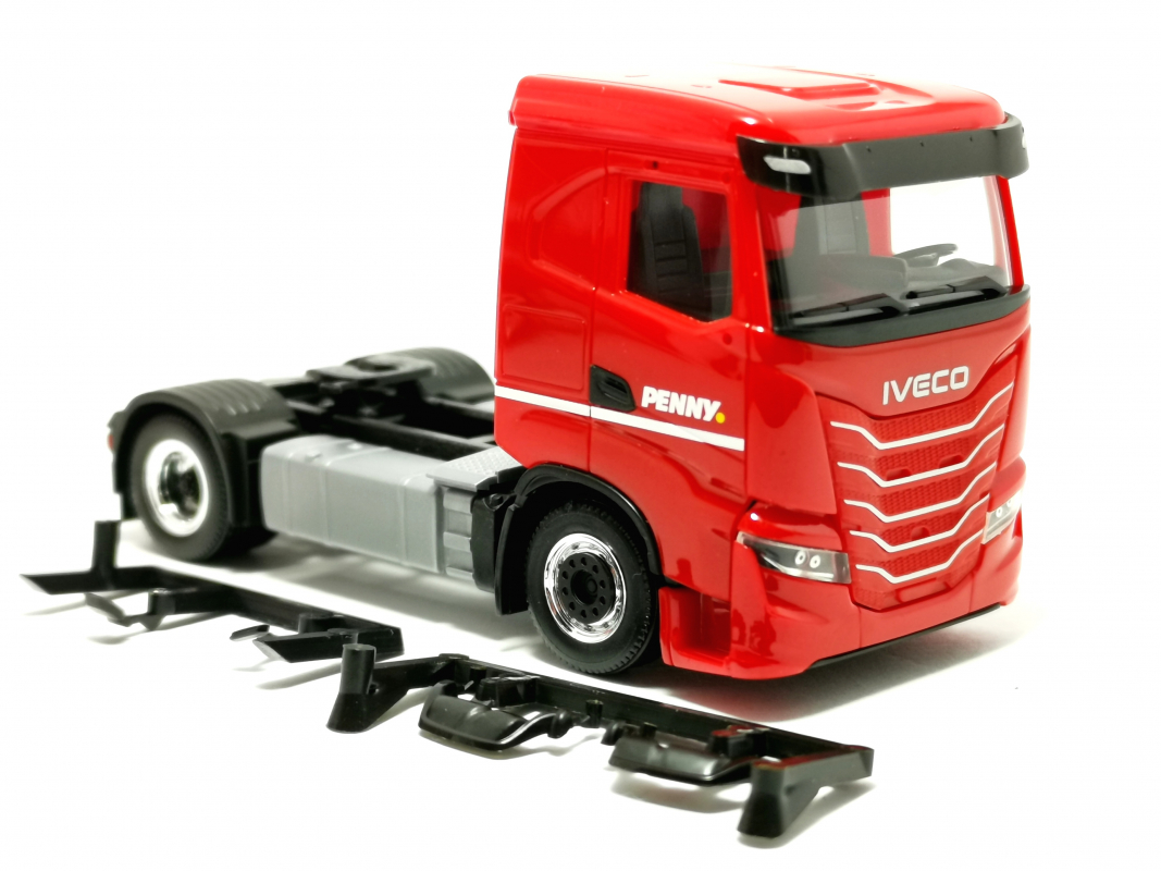 Iveco S-Way FD Zugmaschine "PENNY" Herpa