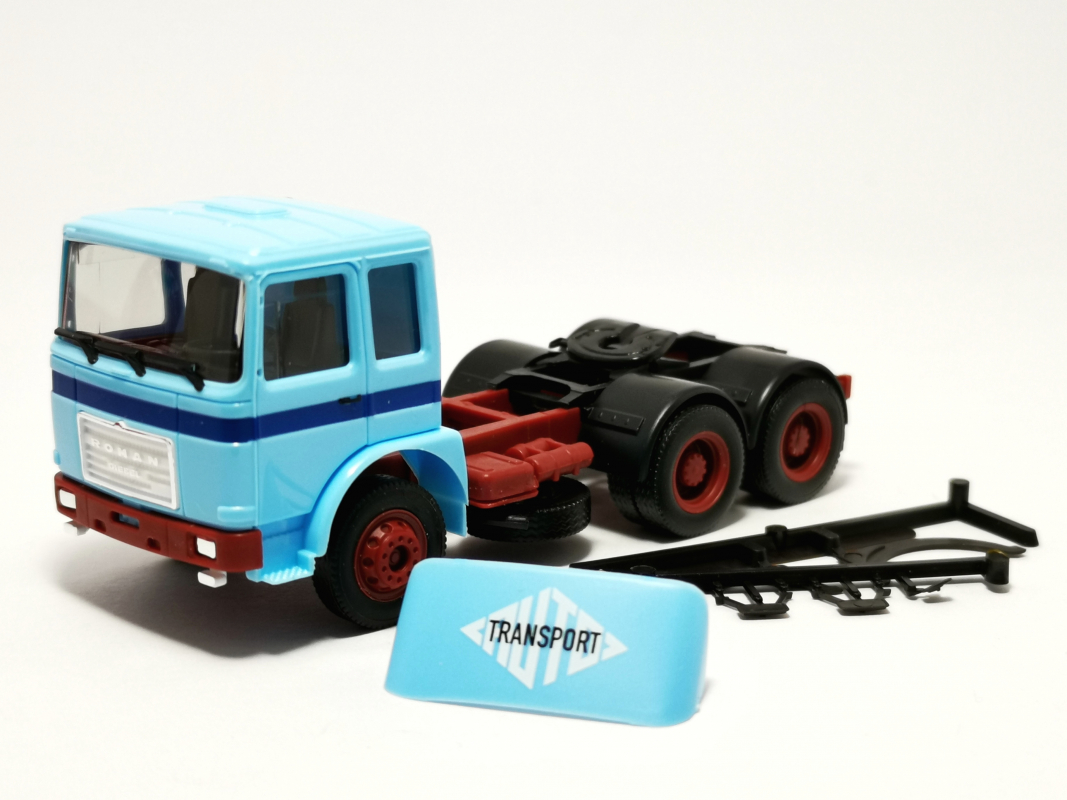Roman Diesel 6x4 Zugmaschine "RO-TIR" (RO) Herpa 696