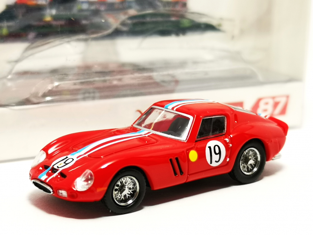 110585 Ferrari 250 GTO "19", rot MicroCity