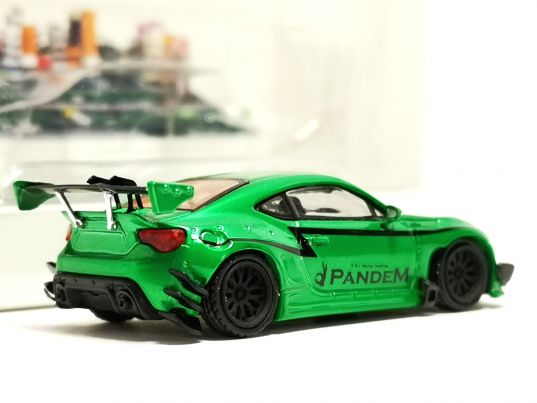 110714 Toyota GT86, grün MicroCity