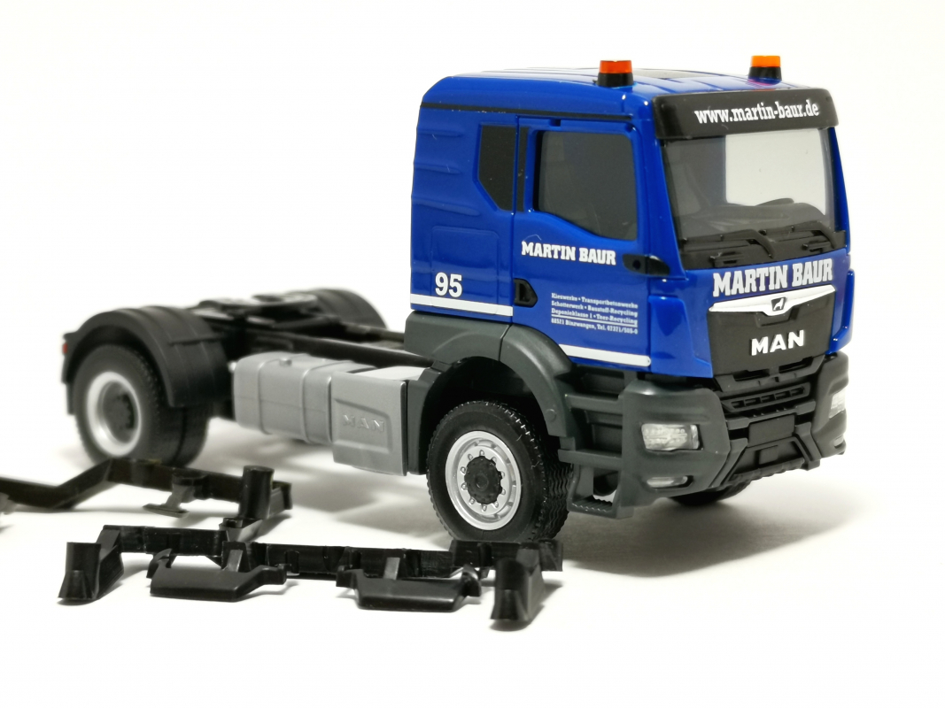 MAN TGS TN Zugmaschine 2a "Martin Baur" Herpa