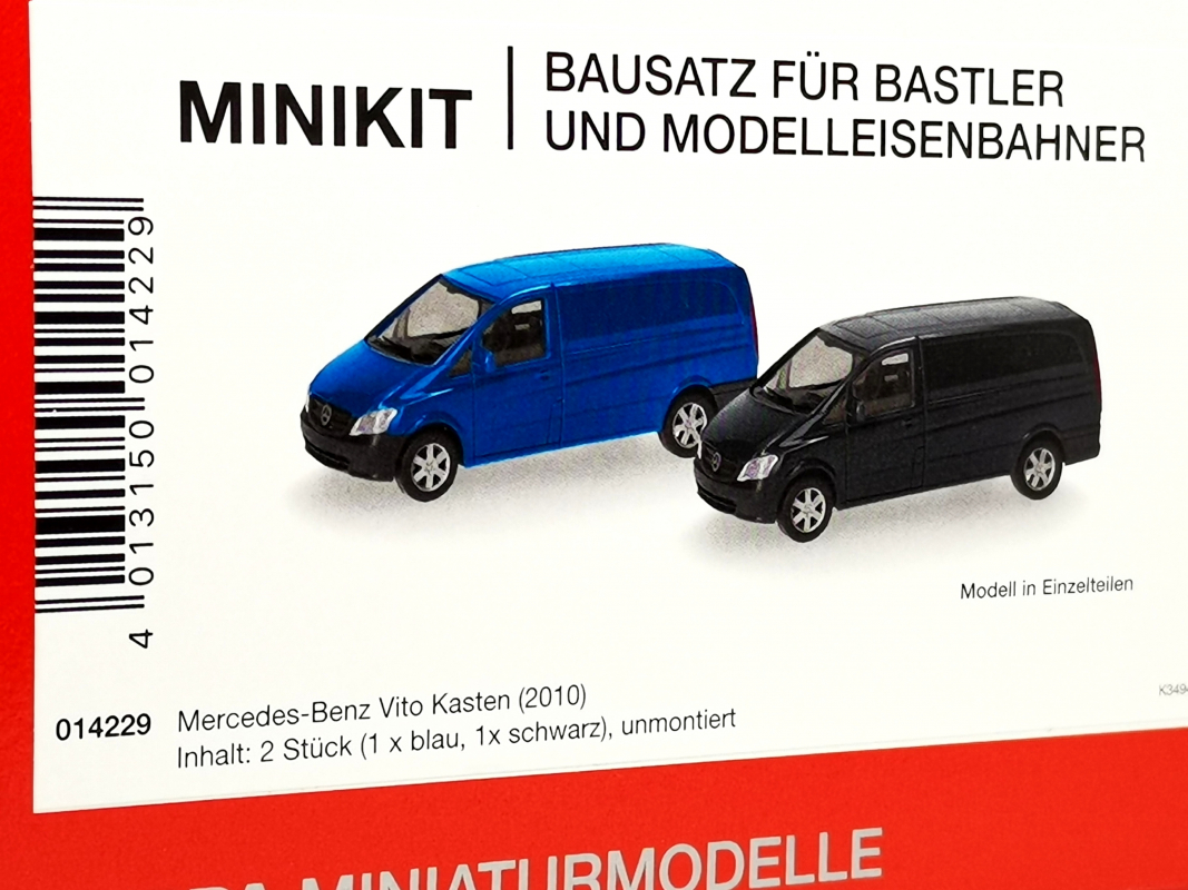 014229 Mercedes-Benz Vito Kasten (W639 facelift / 2010), enzianblau und schwarz (2 Stück) Herpa