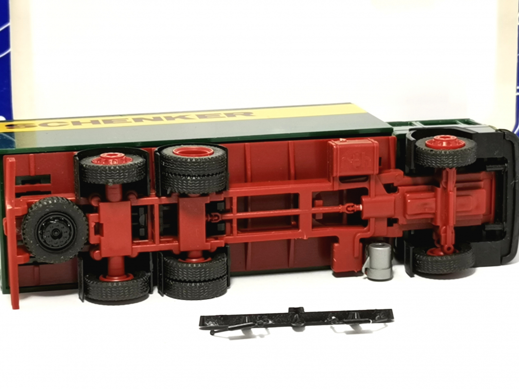 MAN F90 3-achs Koffer LKW "Schenker" r+H Modellauto 1:87 R6