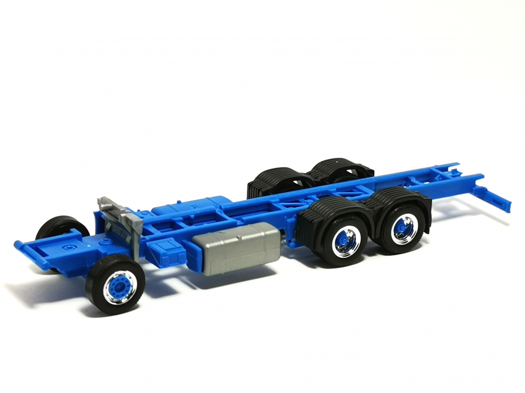 Fahrgestell 3a Scania (7,45m) himmelblau Herpa 072
