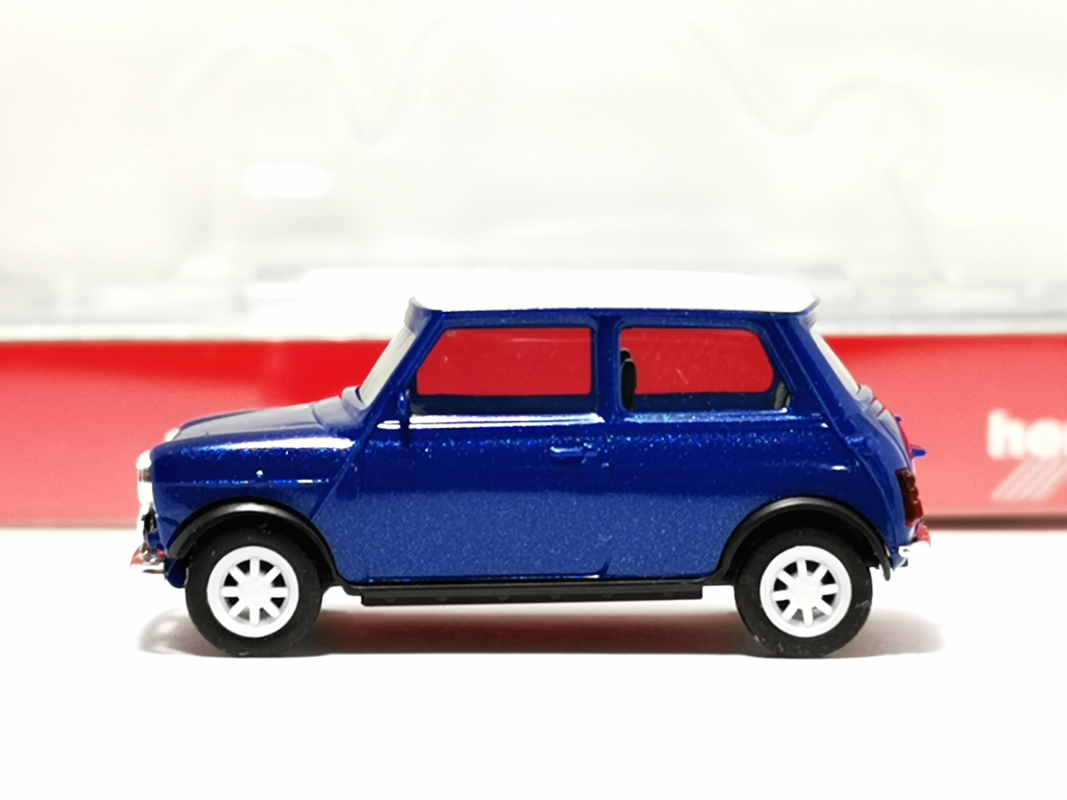 431149-002 Mini Cooper Rechtslenker, thaiti blue Herpa