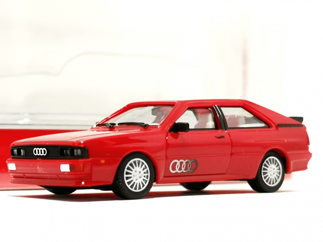 023337 Audi Ur-Quattro, Tornadorot Herpa